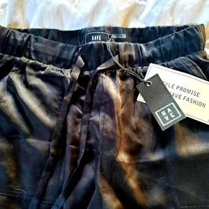 HAVE High Waisted Satin Joggers